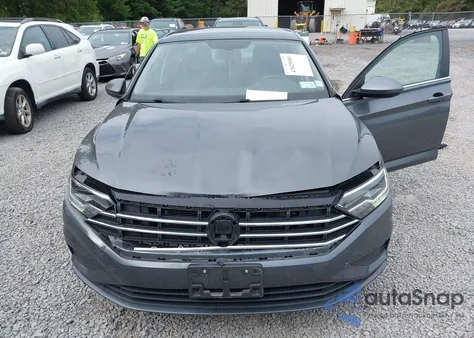 2021 Volkswagen Jetta 1.4T R-Line/1.4T S/1.4T Se z USA, uszkodzony, nr VIN 3VWC57BU1MM013976